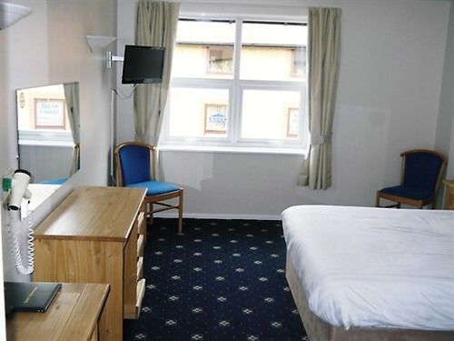 The Oakland Hotel Woodham Ferrers Exterior foto